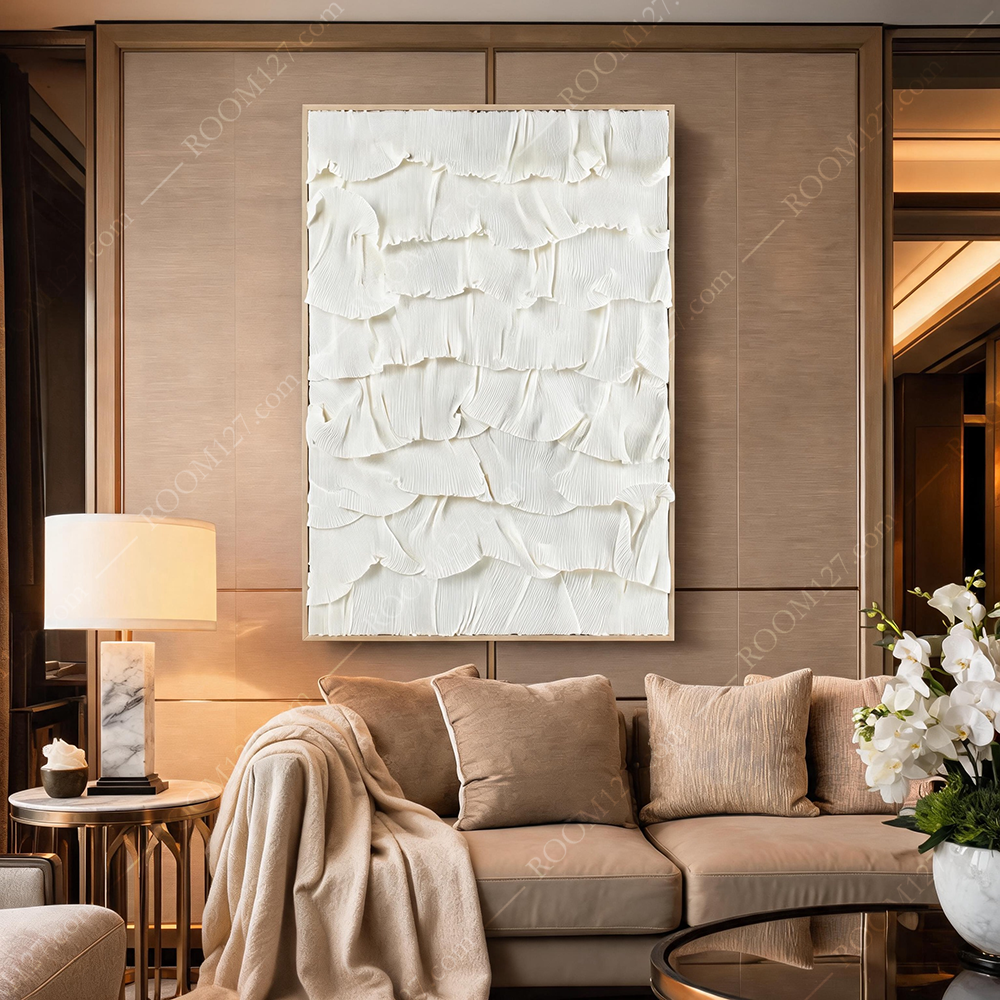 The semi-three-dimensional fabric decorative painting with all-milk white organ pleated layer and cloud wave hand-painted technique is suitable for hotels and living rooms